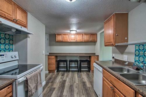 Broomfield Home With Deck And Patio, 14 Mi To Ski