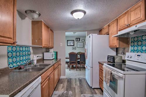 Broomfield Home With Deck And Patio, 14 Mi To Ski