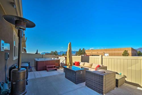 Villa Colorado Springs Townhome-2 Mi To Air Force!