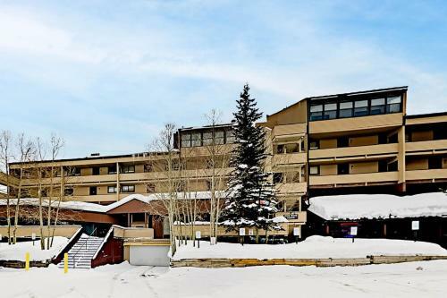 Apartamento Snowbridge Square - Mountain Views - Near Slopes Condo
