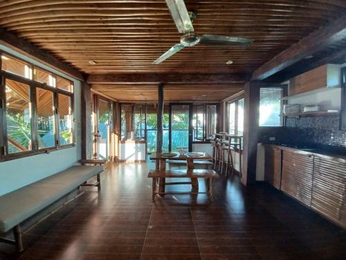 Paras Inn Boracay