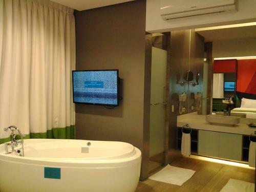 Hotel Boracay Uptown