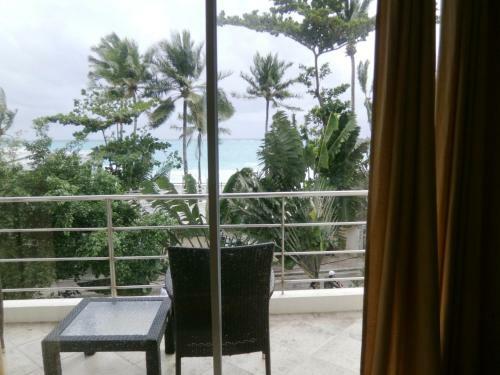 Hotel Beachcomber Resort - Boracay