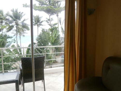 Hotel Beachcomber Resort - Boracay