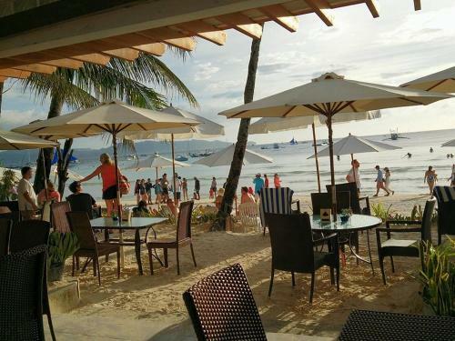 Hotel Beachcomber Resort - Boracay