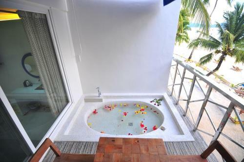 Hotel Boracay Ocean Club Beach Resort