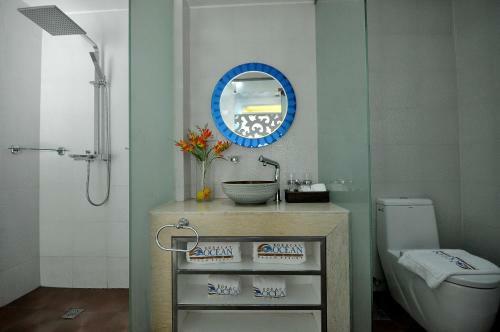 Hotel Boracay Ocean Club Beach Resort