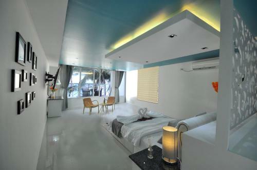 Hotel Boracay Ocean Club Beach Resort