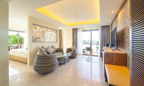 Hotel Boracay Ocean Club Beach Resort