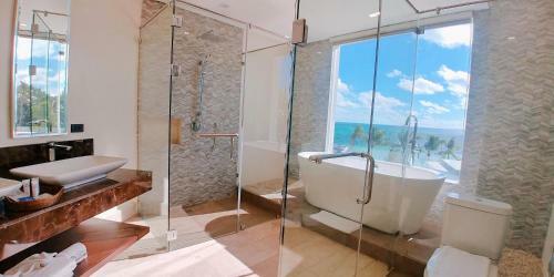 Hotel Boracay Ocean Club Beach Resort