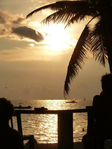Hotel Sundown Beach Studios