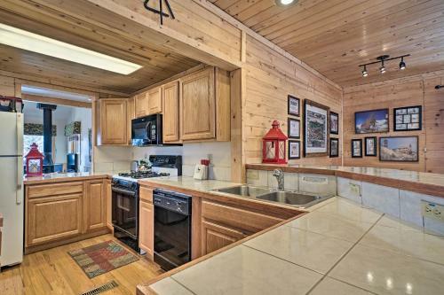 Cripple Creek Home With Views - Near Pikes Peak!
