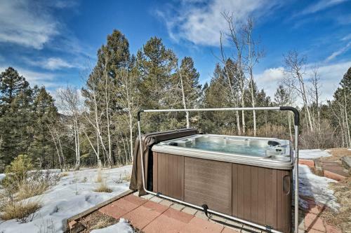 Cripple Creek Home With Views - Near Pikes Peak!