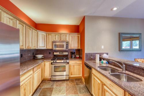 Buck Ridge 168 - 2 Bed 2 Bath Apartment In Summit Cove