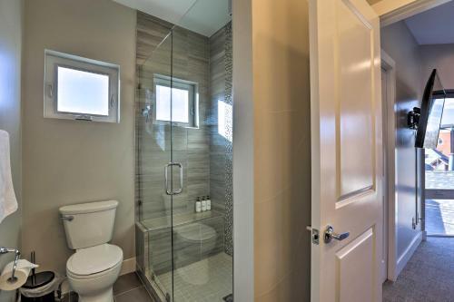 Townhome With Rooftop Deck Walk To Mile High!