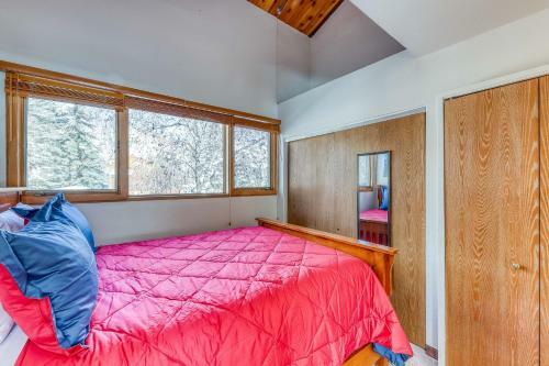 Columbine Cir 1a