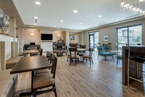 Hotel Mainstay Suites