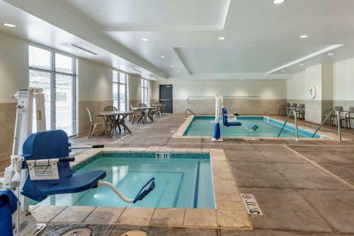 Hotel Mainstay Suites
