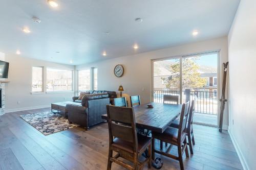 Sail Lofts 108