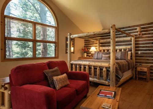 Bed & Breakfast Romantic Riversong Inn
