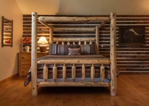 Bed & Breakfast Romantic Riversong Inn