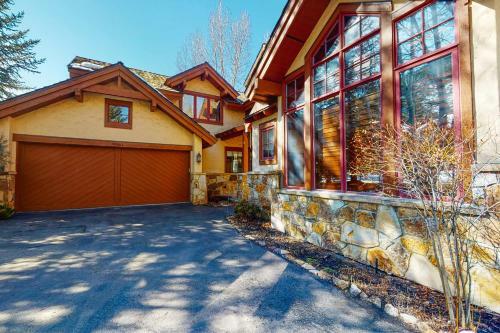 Arrowhead Abode