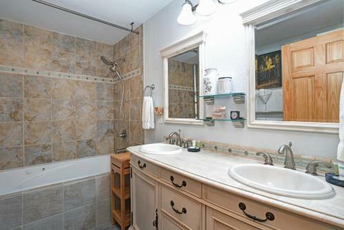 Apartamento Emerald Mountain 28c Condo