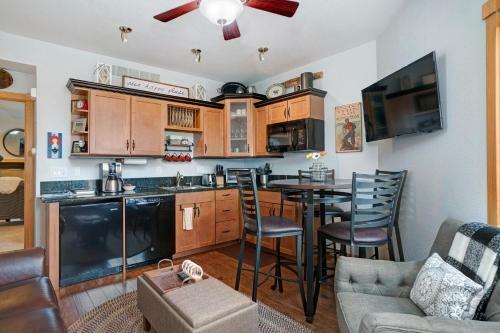 Apartamento Emerald Mountain 28c Condo