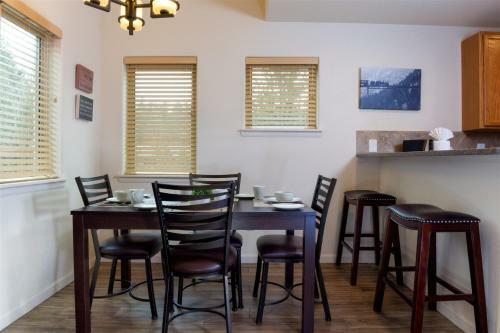 Unit 114 Bear Lake Upper Level
