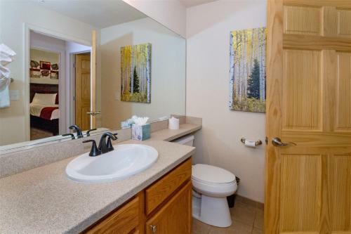 Unit 115 Longs Peak Upper Level