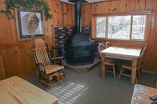 Lazy R Cottages By Rocky Mountain Resorts