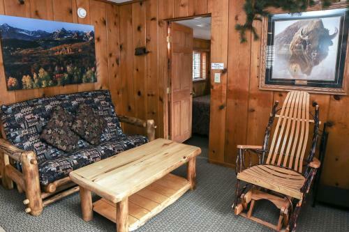 Lazy R Cottages By Rocky Mountain Resorts