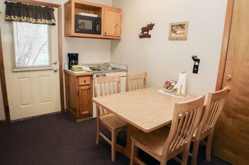 Lazy R Cottages By Rocky Mountain Resorts