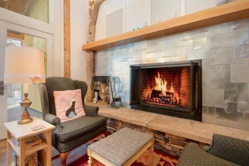 Rhapsody On Fall River Vacation Home By Estes Park Homes Home