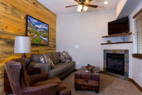 Unit 141 Longs Peak Ground Level