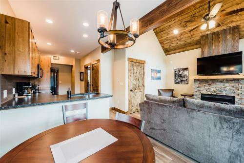 Unit 314 Townhome Upper Level