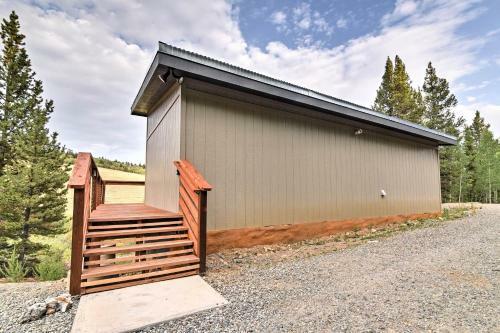 Exceptional Fairplay Getaway With Deck And Valley View!