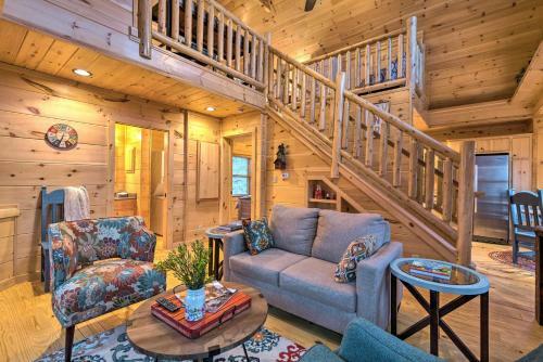 Cozy Log Cabin Less Than 2 Miles To Downtown Evergreen!