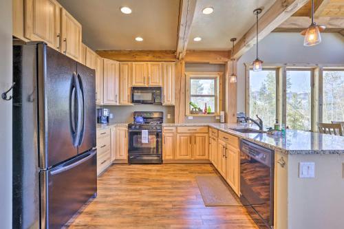 Secluded Cabin With Views 8 Mi To Winter Park!