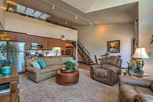 Updated Downtown Frisco Condo