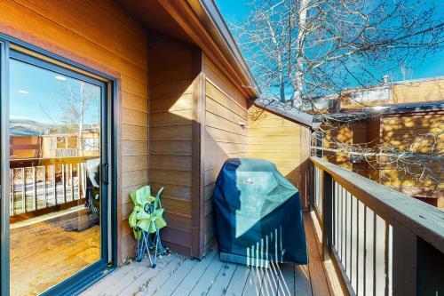 Pitkin Townhome B1