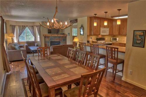 Villas At Swan's Nest #701 (Condo)