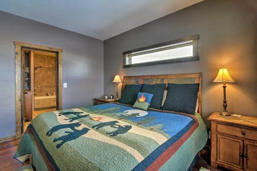 Majestic Granby Home With Hot Tub, Deck And Views!
