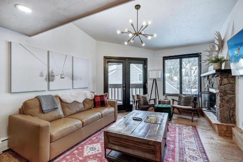 Stunning New Copper Condo Next To Ski Lifts