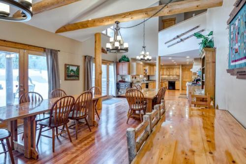 Rocky Mountain Outpost Home 8 Bedrooms Dog Friendly