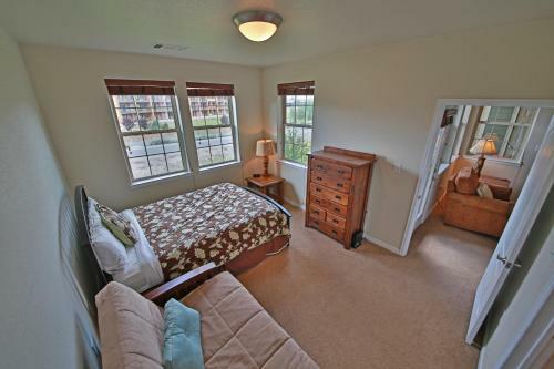Lodge At Ten Mile