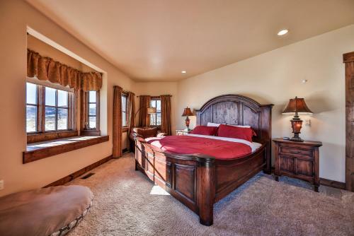 Saddle Ridge Lodge