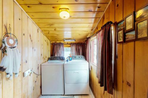 Naughty Pine Cabin