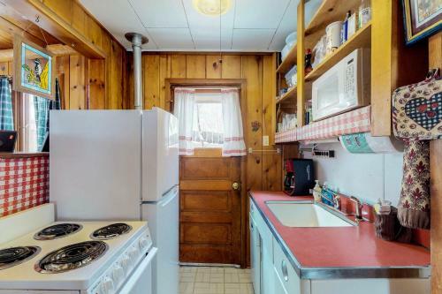 Naughty Pine Cabin