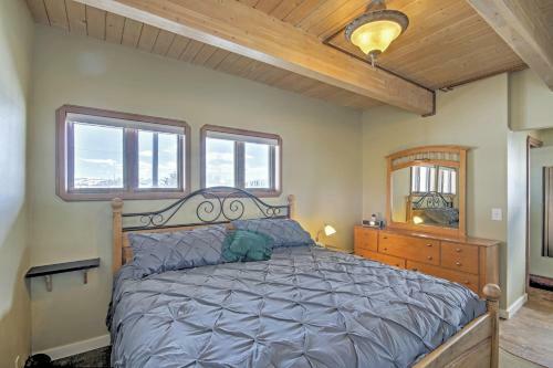 Lakeside Home With Deck And Views, 7 Miles To Rmnp!